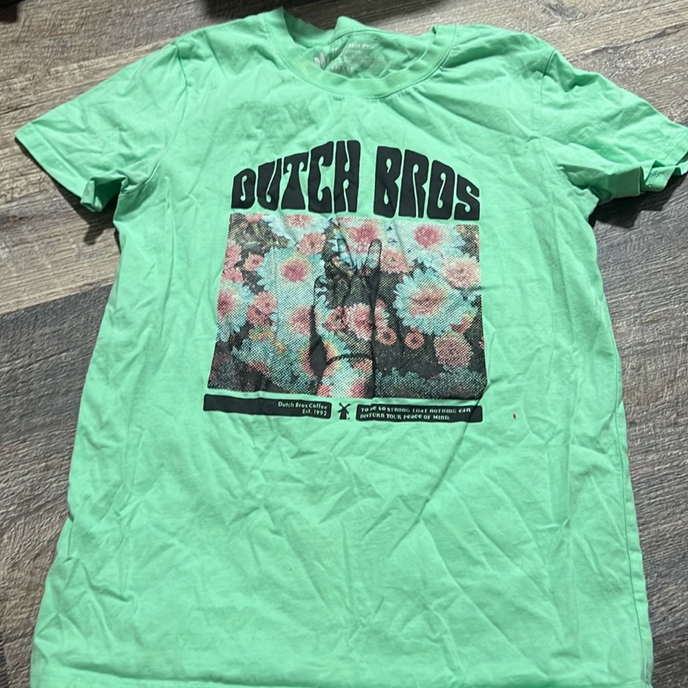 women’s small dutch shirt